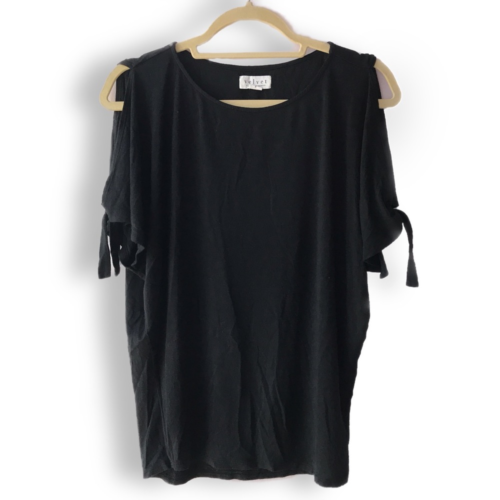 Velvet By Graham and Spencer Black Tshirt  Small